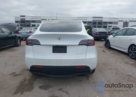2022 Tesla Model Y Long Range Dual Motor All-Wheel Drive z USA, uszkodzony, nr VIN 7SAYGDEE8NA014232